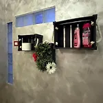 Bed & Breakfast Bed & Chic