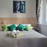 Bed & Breakfast Bed & Chic 3*
