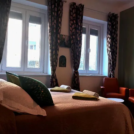 ベッド・アンド・ブレックファスト Bed & Chic トリエステ