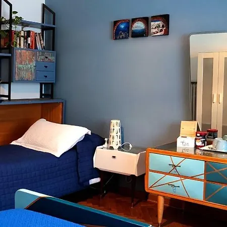 ベッド・アンド・ブレックファスト Bed & Chic