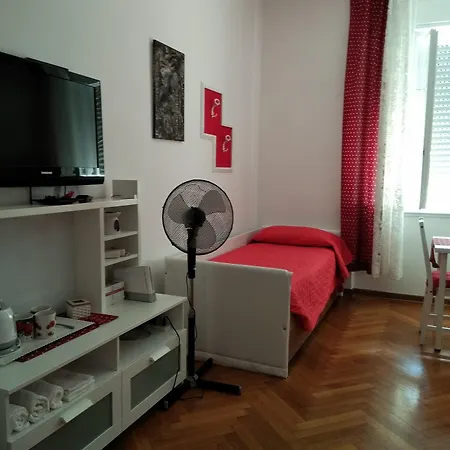 Oda ve Kahvaltı Bed & Chic 3*