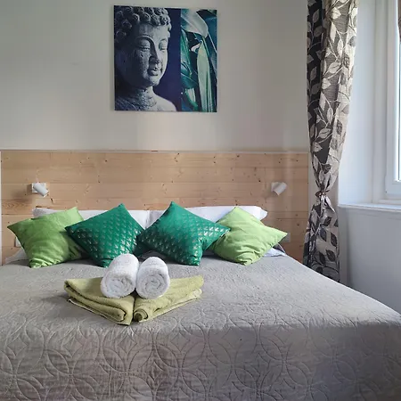 Oda ve Kahvaltı Bed & Chic 3*