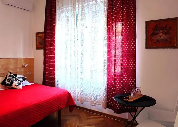 Bed & Breakfast Bed & Chic Trieste